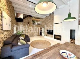  (unifamiliar adossada), 211 m², presque neuf