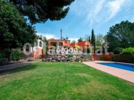 Casa (unifamiliar adosada), 520 m², seminuevo, Zona