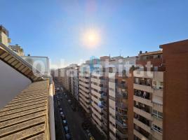 Pis, 115 m², prop de bus i tren, Calle D'Higini Angles