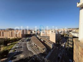 Pis, 115 m², prop de bus i tren, Calle D'Higini Angles