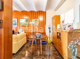 Casa (unifamiliar adosada), 310 m², Zona
