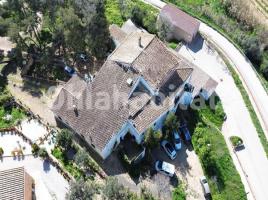 Houses (masia), 1857 m², Zona