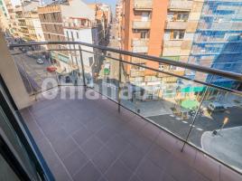 Dúplex, 100 m², seminou
