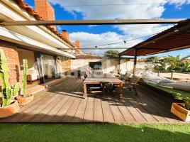 Casa (unifamiliar adosada), 178 m², seminuevo, Avenida de Bofarull