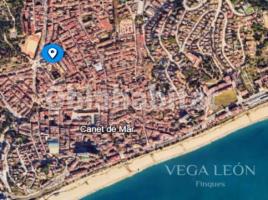 Piso, 112 m², cerca de bus y tren, seminuevo