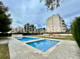 Pis, 79 m², prop de bus i tren, Calle de Maria Castillo