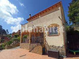  (xalet / torre), 231 m², presque neuf