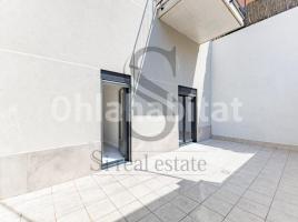 Pis, 102 m², prop de bus i tren, nou, Calle de Florència