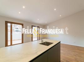 Alquiler ático, 130 m², cerca de bus y tren, seminuevo