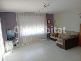 (unifamiliar adossada), 242 m²