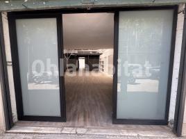 Local comercial, 440 m², cerca bus y metro, Calle d'Arizala