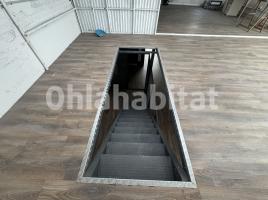 Local comercial, 440 m², cerca bus y metro, Calle d'Arizala
