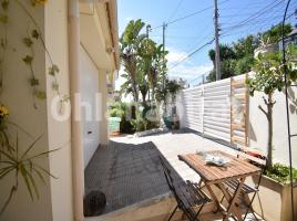 Casa (unifamiliar adosada), 221 m², cerca de bus y tren, seminuevo