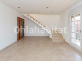 Dúplex, 114 m², cerca de bus y tren, Travesía Travessia del Lledoner
