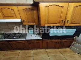 Flat, 58 m², near bus and train