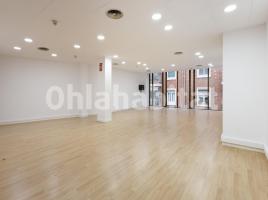 Louer , 130 m², Calle de Plató