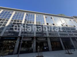 For rent office, 110 m², Calle de Pompeu Fabra