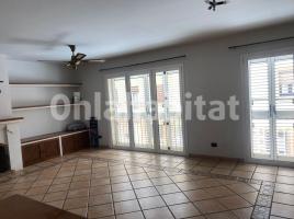 For rent flat, 168 m², almost new