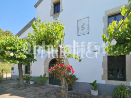  (masia), 1080 m², près de bus et de train