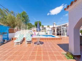 Houses (villa / tower), 120 m², Calle Montseny, 122