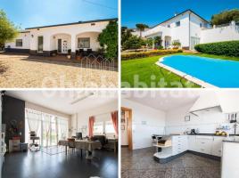 Houses (terraced house), 325 m², almost new, Zona
