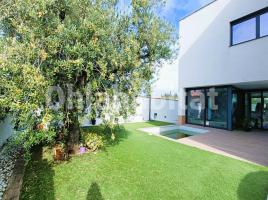  (xalet / torre), 268 m², presque neuf