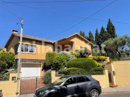 Casa (xalet / torre), 200 m²