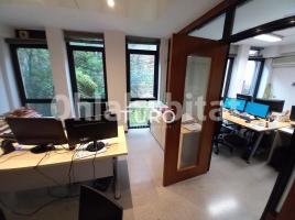 Propiedad vertical, 190 m², Zona