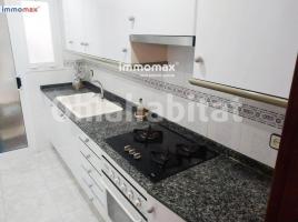Pis, 101 m², Zona