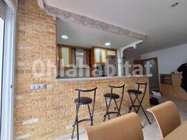 Casa (unifamiliar adosada), 300 m²