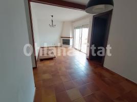 Casa (unifamiliar adossada), 124 m², prop de bus i tren