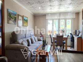 Apartament, 84 m², near bus and train