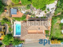 Casa (chalet / torre), 263 m², seminuevo, Calle del Berguedà