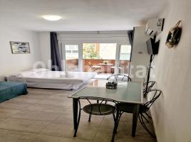 Study, 33 m², Calle de Sant Pere