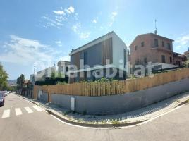 Casa (chalet / torre), 350 m², nuevo