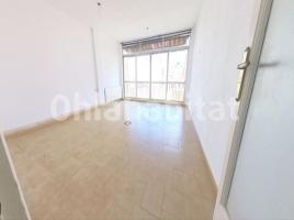 Flat, 77 m², near bus and train, Calle de Sant Pere