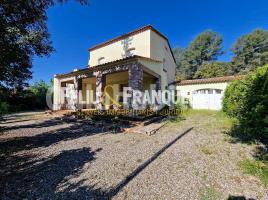 Casa (chalet / torre), 330 m²