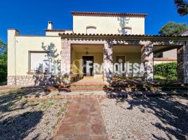 Casa (chalet / torre), 330 m²