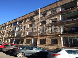 Piso, 89 m², Calle del Monestir de Ripoll
