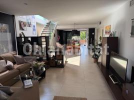  (xalet / torre), 250 m², presque neuf