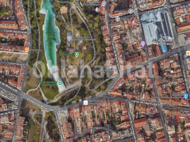 , 1220 m²