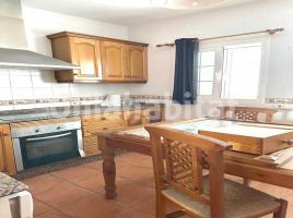 Houses (villa / tower), 200 m²