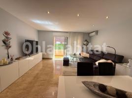 Piso, 79 m², cerca de bus y tren, Calle Pintor Fortuny
