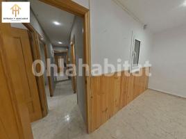 Àtic, 45 m², prop de bus i tren, Calle calle de Graner