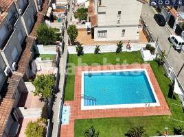 Casa (unifamiliar adossada), 114 m², Zona
