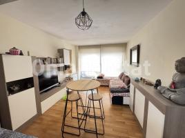 Pis, 78 m², près de bus et de train, Calle de la Corunya
