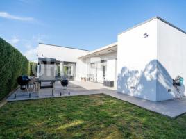 Casa (unifamiliar adossada), 198 m², seminou, Zona