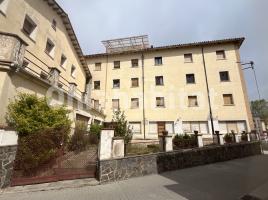 Propietat vertical, 1350 m², Calle Montsolis