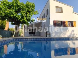 Casa (unifamiliar aïllada), 290 m², Zona