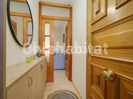 Flat, 79 m², near bus and train